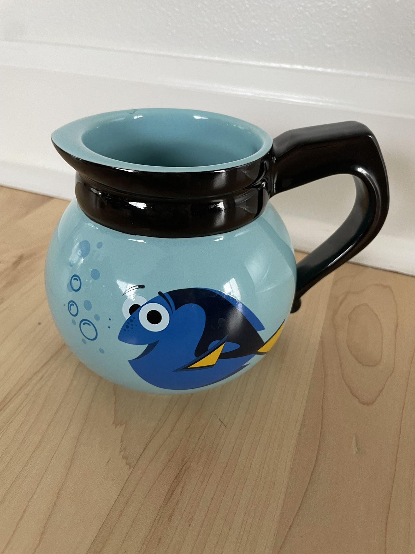 Disney Store Retired Pixar Finding Nemo Dory Coffee Pot Mug 