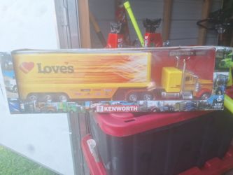 Love's 18 wheeler truck