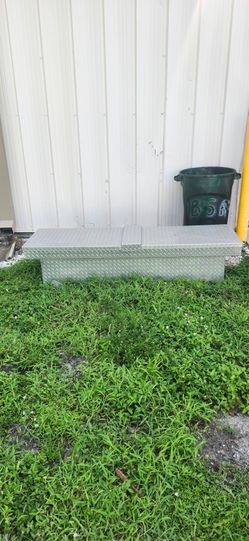 Diamond plate alloy tool box