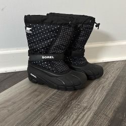 Boys Sorel Snow Boots - Size 5