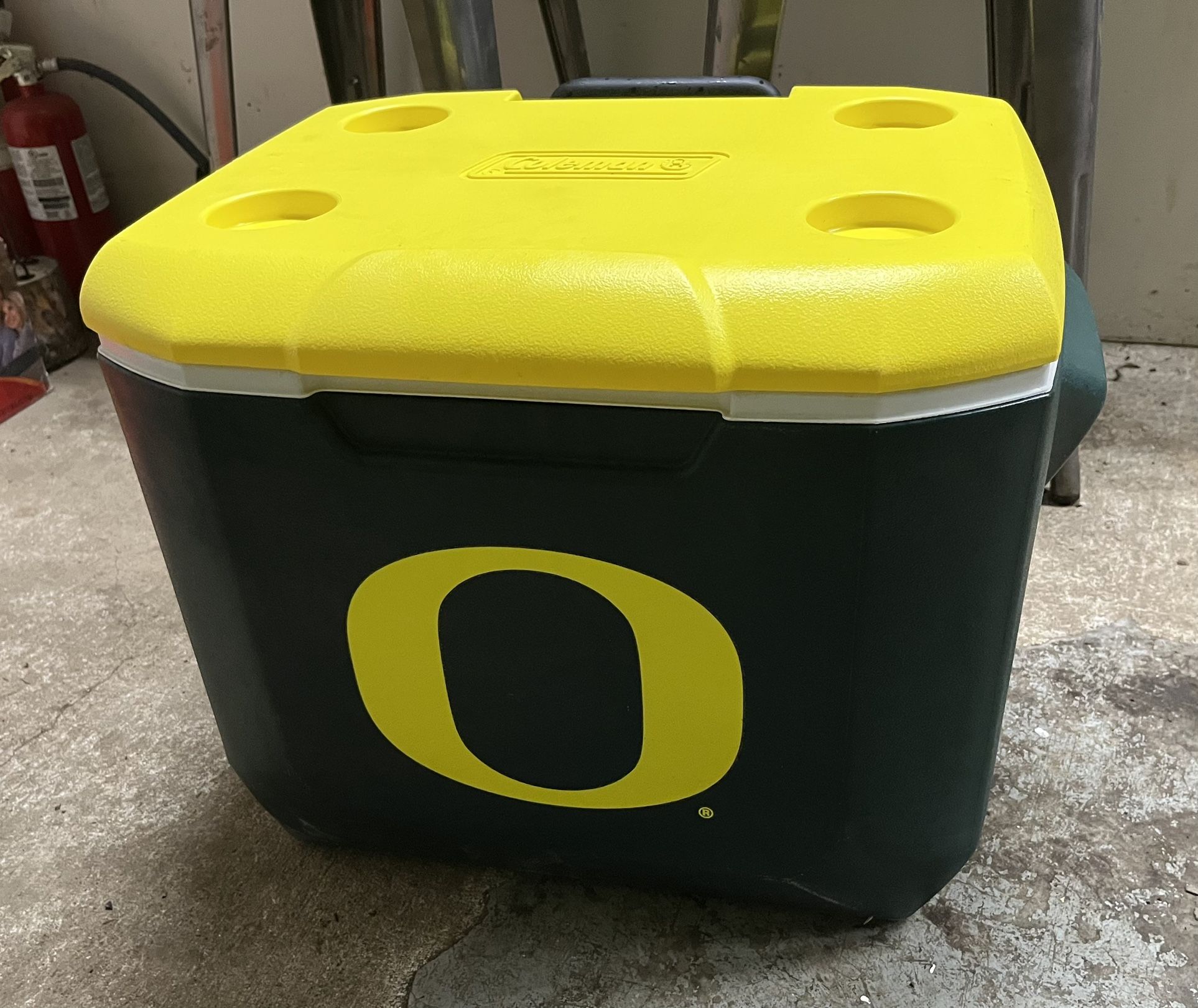 U Of O Rolling Cooler