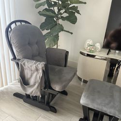 Rocking chair For mom