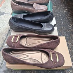 Woman Shoes Size 10 And 11