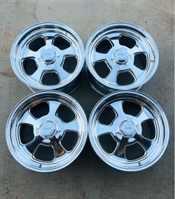 (4) 17x8 Budnik Famosa Rims 5x5 Chevy