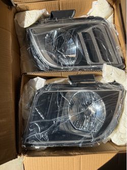 05-09 Ford Mustang Black Factory Style Headlights