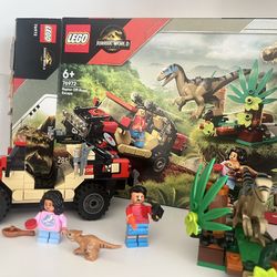 LEGO Jurassic World Raptor Off-Road Escape (76972) set.