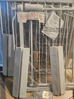 Wide safety gate