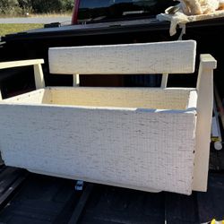 Project Vintage Bench With Lid