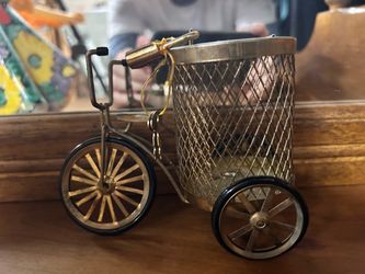 Vintage metal tricycle coin bank