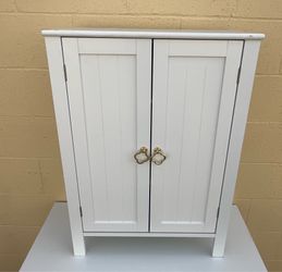 White cabinet