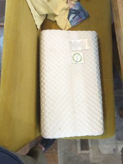 King memory foam support pillow
