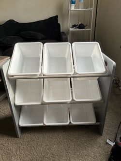 Toy organizer and shelf