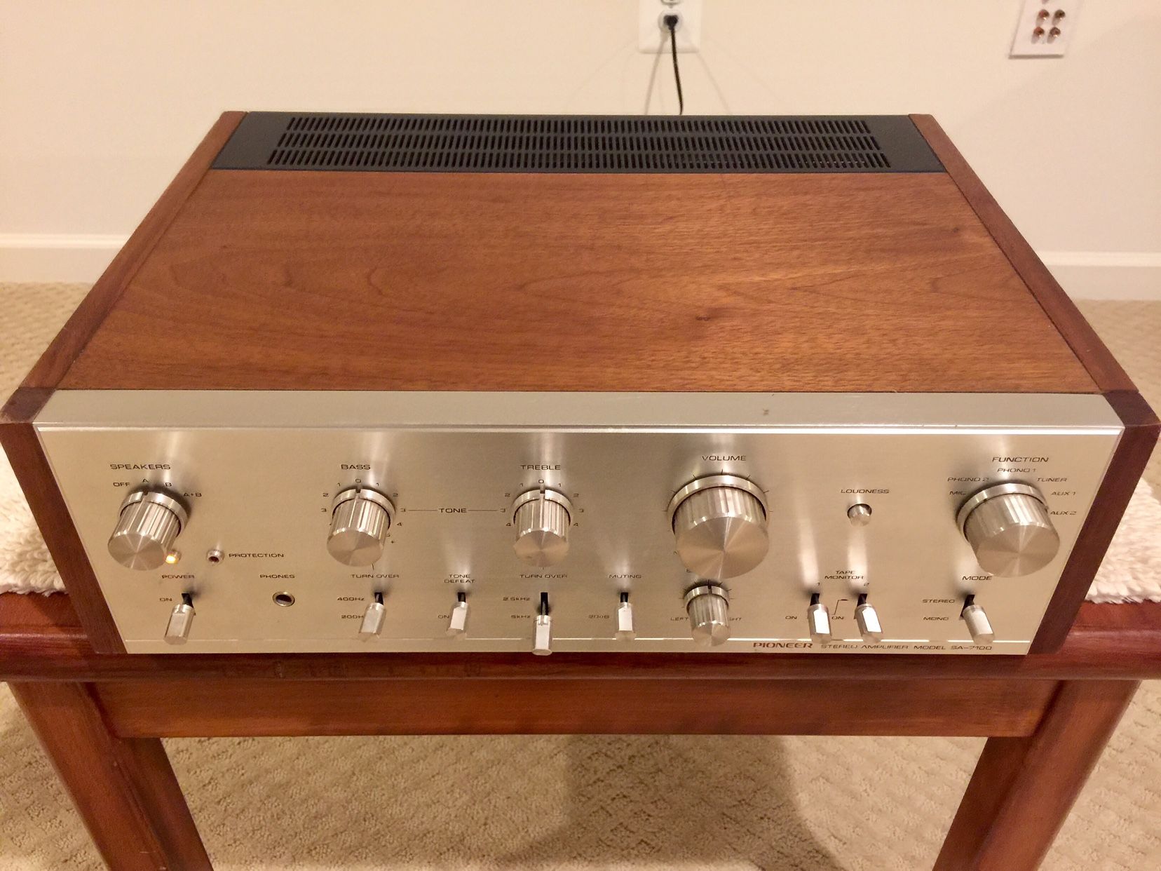 Pioneer SA-7100 Vintage Amplifier