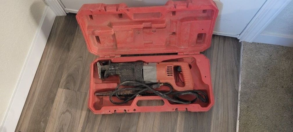 Milwaukee Sawzall With Cord