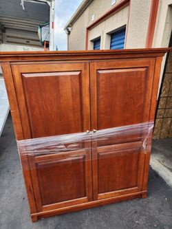 Entertainment Unit/Gaming Cabinet (TV Cabinet)