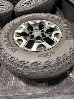 Set of 4 tires and  alloy rims  for 265/70/16 tires