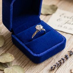 2 Carat Moissanite Engagement Ring