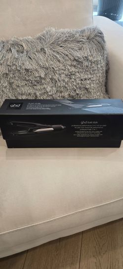 Brand New ghd Duet Style Hair Blowdryer Flat Iron 2 in one Hair Straightener