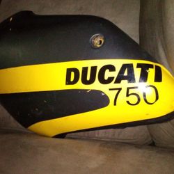 Ducati 750 Supersport