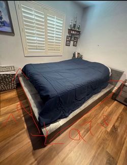 Queen Bed Set