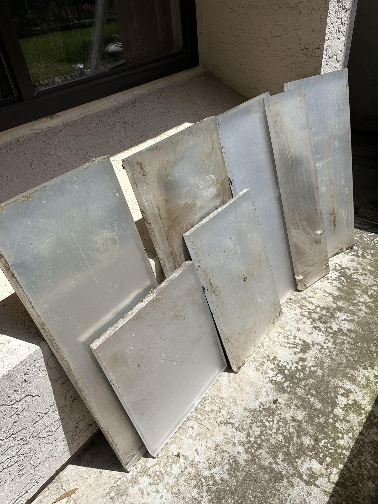 3 Form Chroma Material Pieces