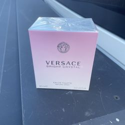 Versace Bright Crystal Perfume 