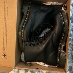 Dr Martens 