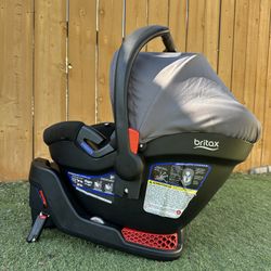 Britax B-Safe 35 Ultra Infant Car Seat + Base – Black/Grey