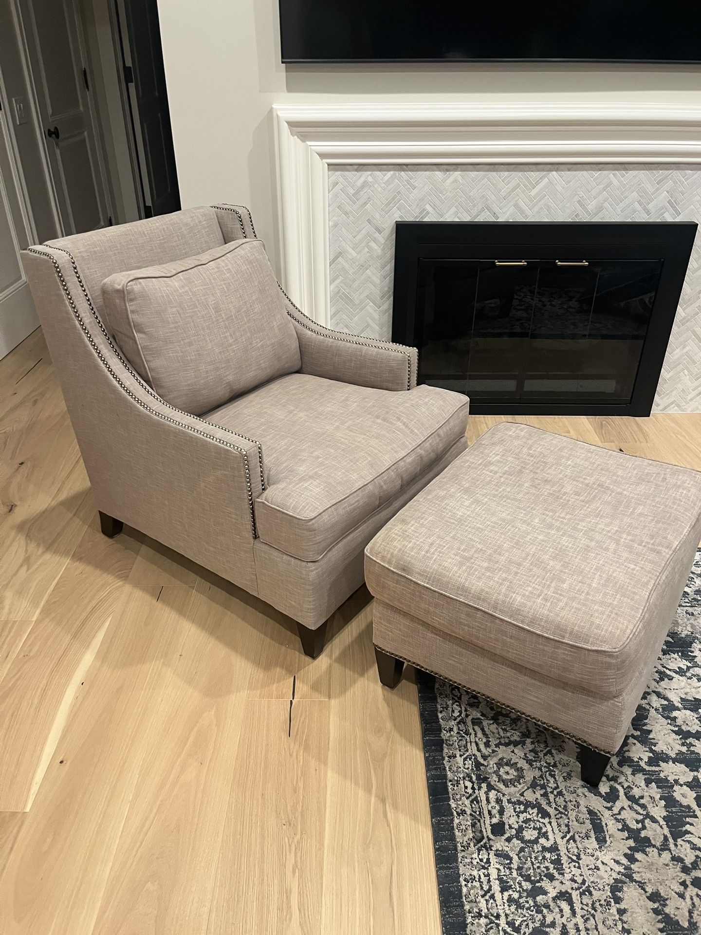 Martha Stewart Bernhardt’s Side Accent Chair With Ottoman