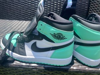 Air Jordan 1 Retro High OG Green Glow
