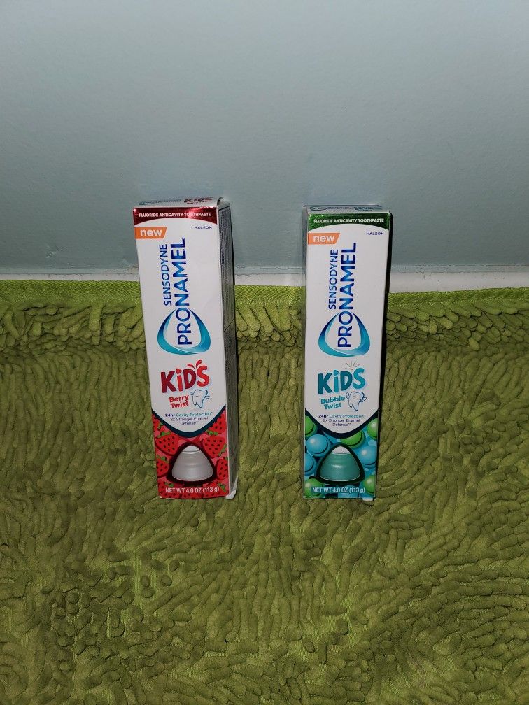 2 Toothpaste Sensodyne Kids 4oz