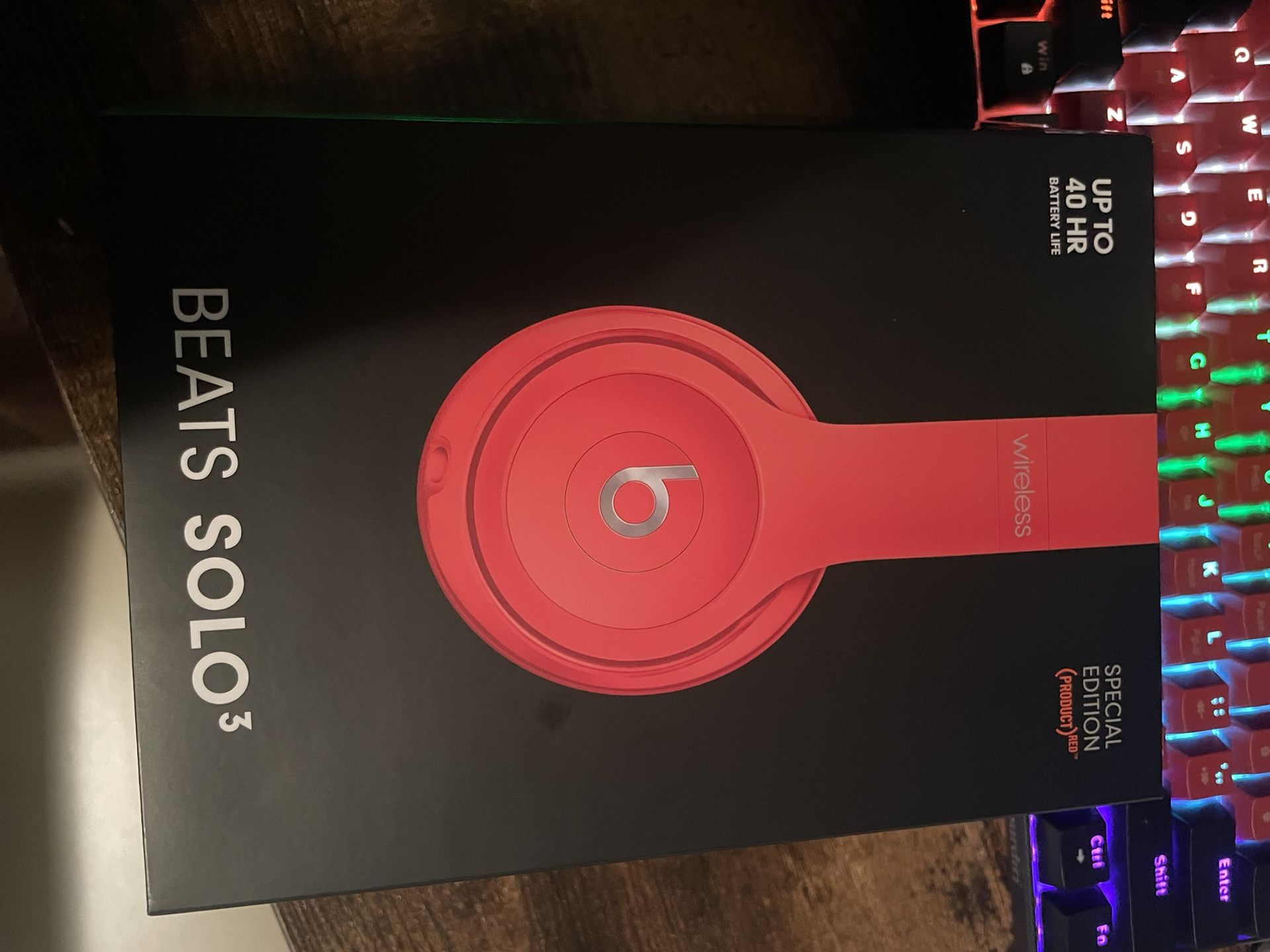 Beats Solo 3 Red