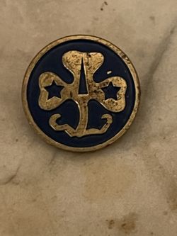 Vintage Girl Scout Blue and Gold Trefoil Pin Girl Scout World Association - GUC