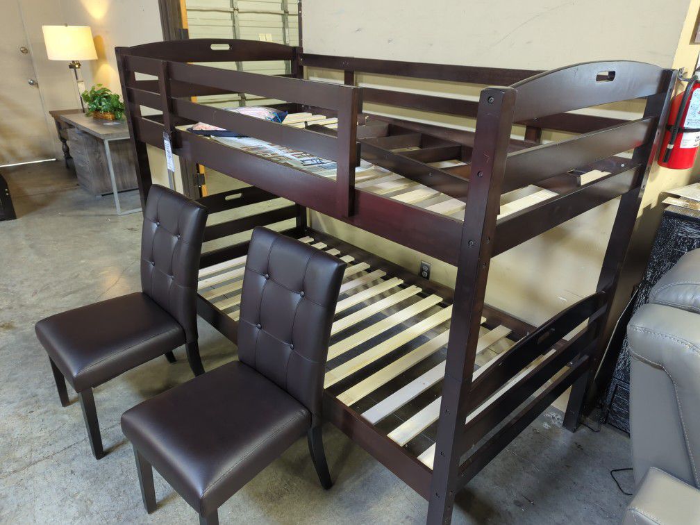 TWIN/TWIN BUNK BED 