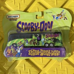 Scooby-Doo Groovy Tour bus
