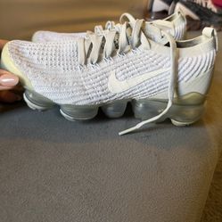 Nike Woman Shoes Size 6 