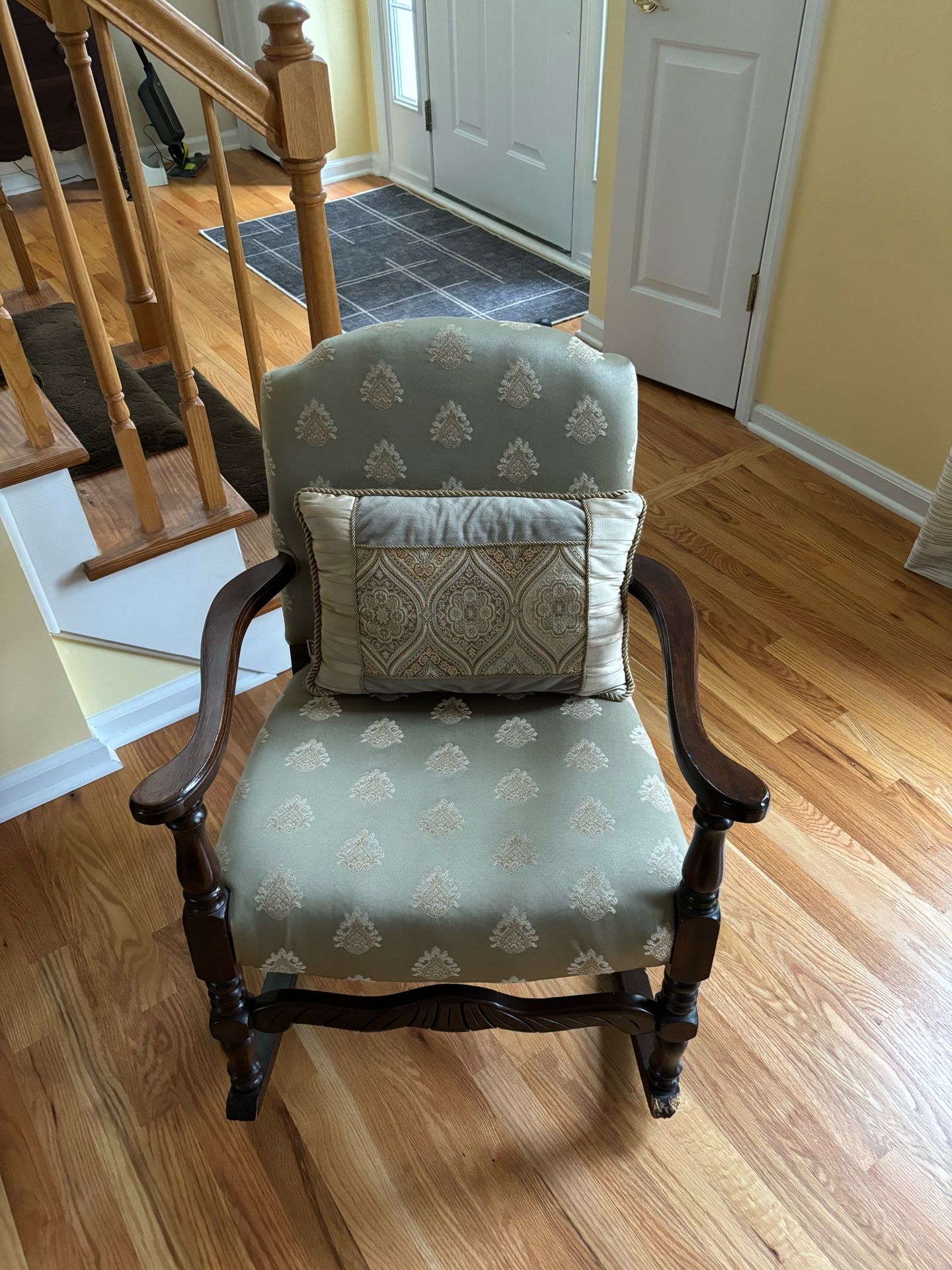 Antique Rocking Chair 