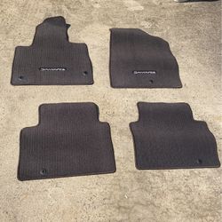 Hyundai Santa Fe Carpeted Floor Mats