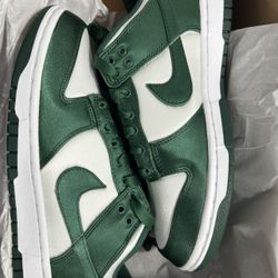 Nike Dunks