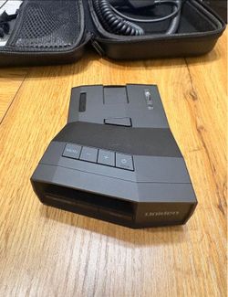 Uniden R8 radar detector