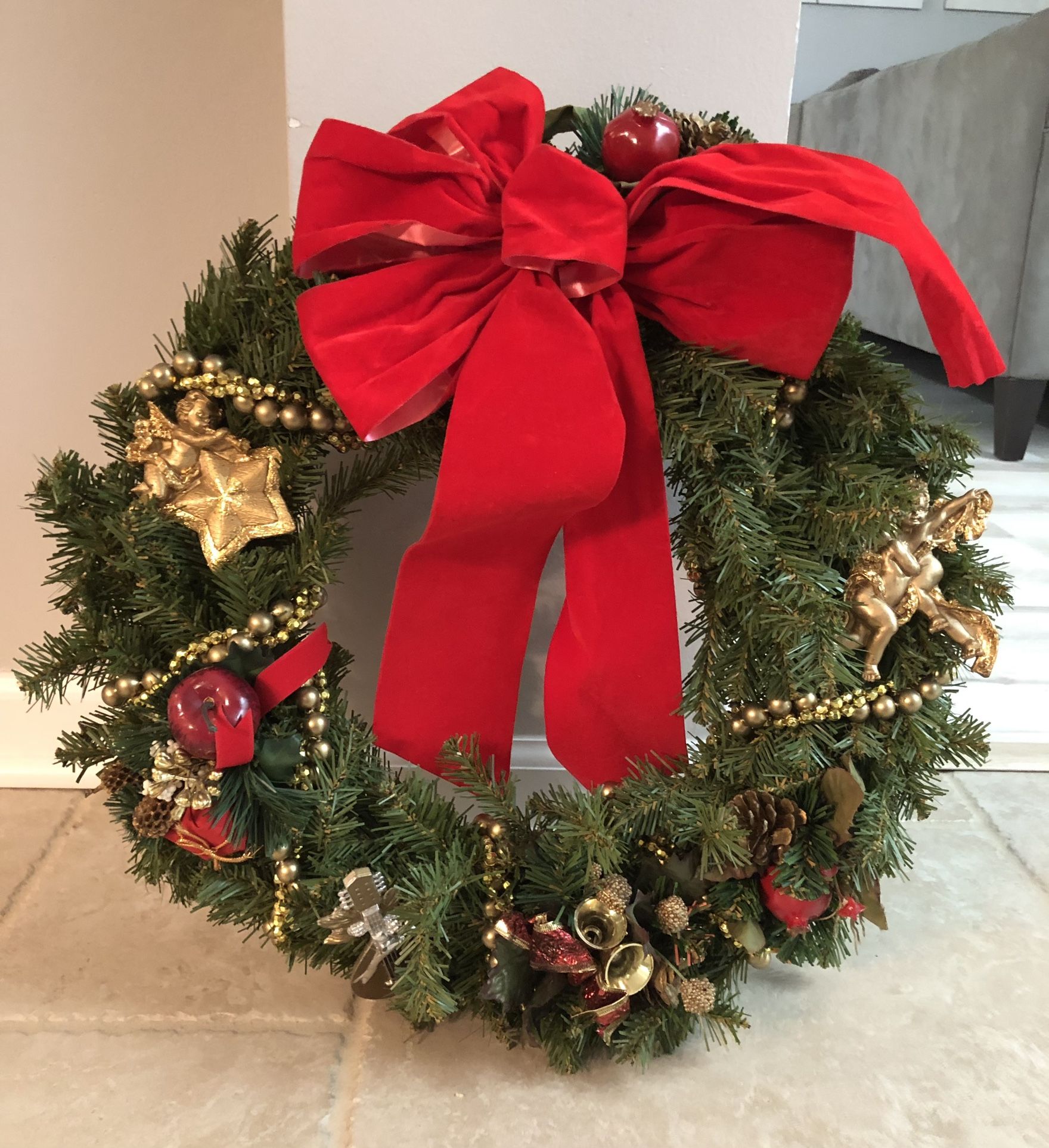 Christmas Wreath with Red Bow (16”D)
