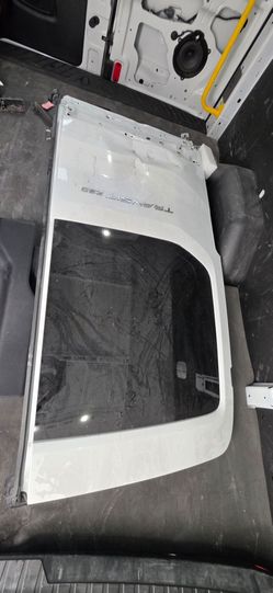 2024 Ford Transit 250 Medium roof left rear door