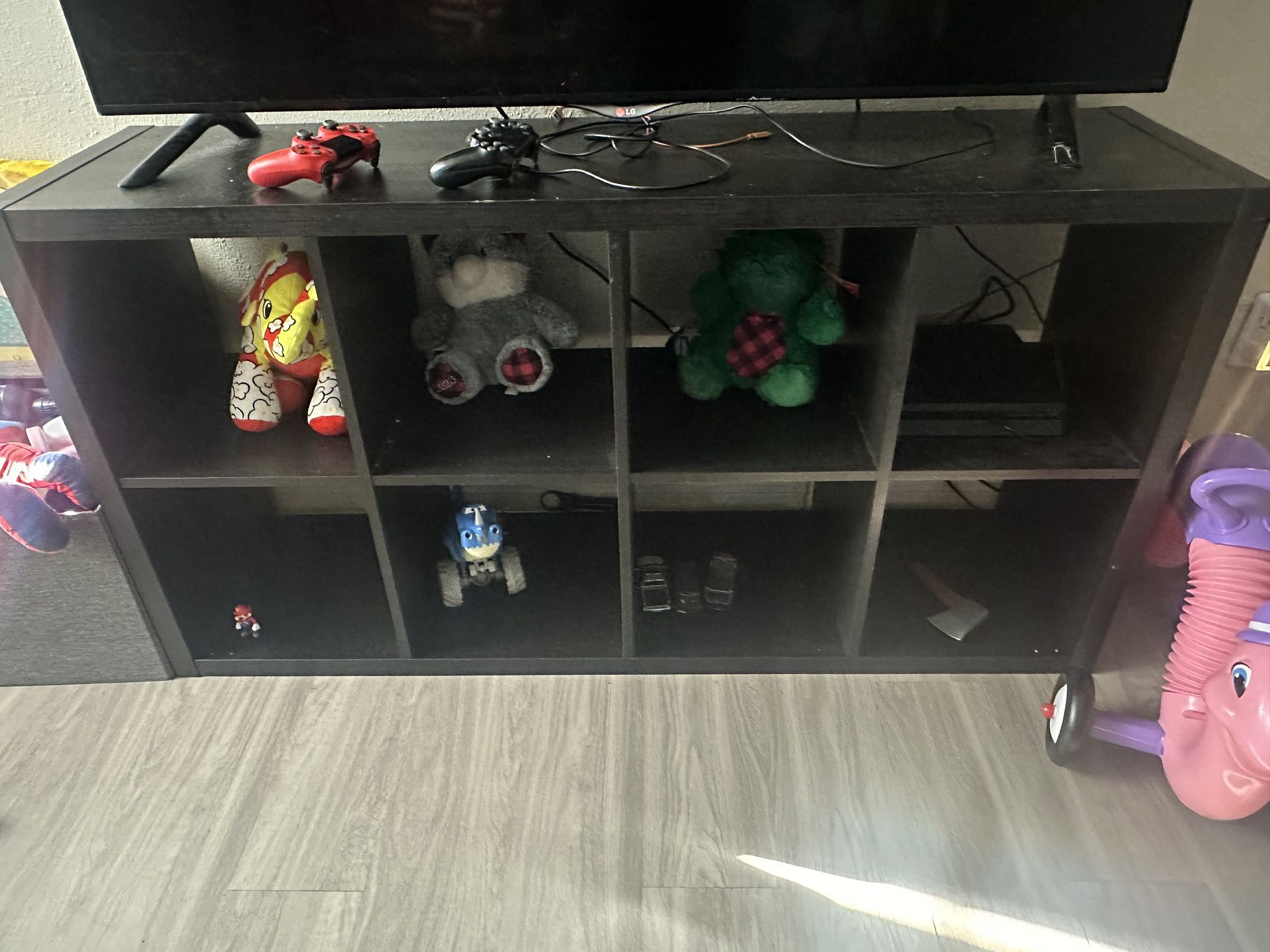 8 Cube Storage Shelf