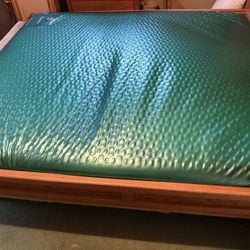 Waveless King Water Bed 