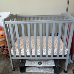 Baby Crib 