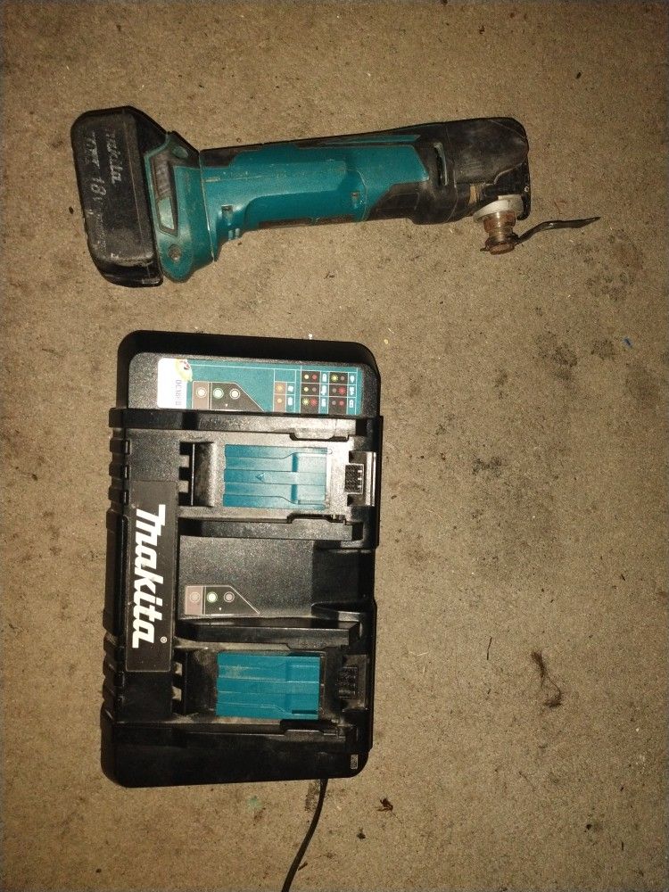 MAKITA XMT03Z 18V LXT MULTIOOL AND DUAL RAPID CHARGER W/BATTERY