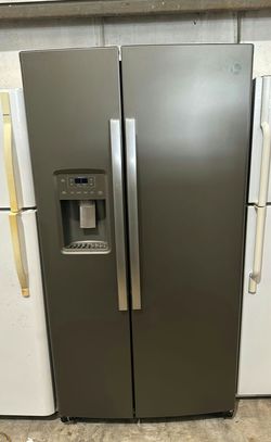 GE Side by Side Stainless Steel - Energy Star Adjustable Shelves