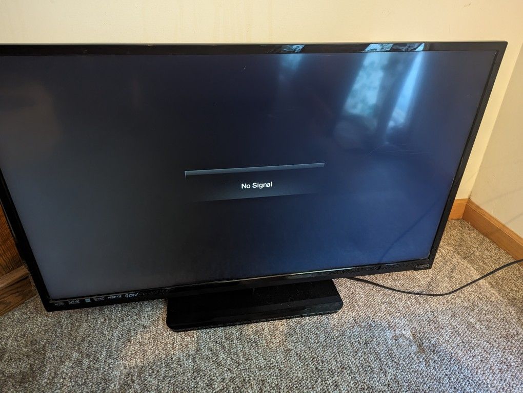 Used Like New Vizio 37" TV