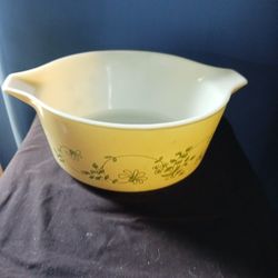 Vintage Pyrex Shenandoah Casserole Baking Dish #475-B   (2.5 quart) 