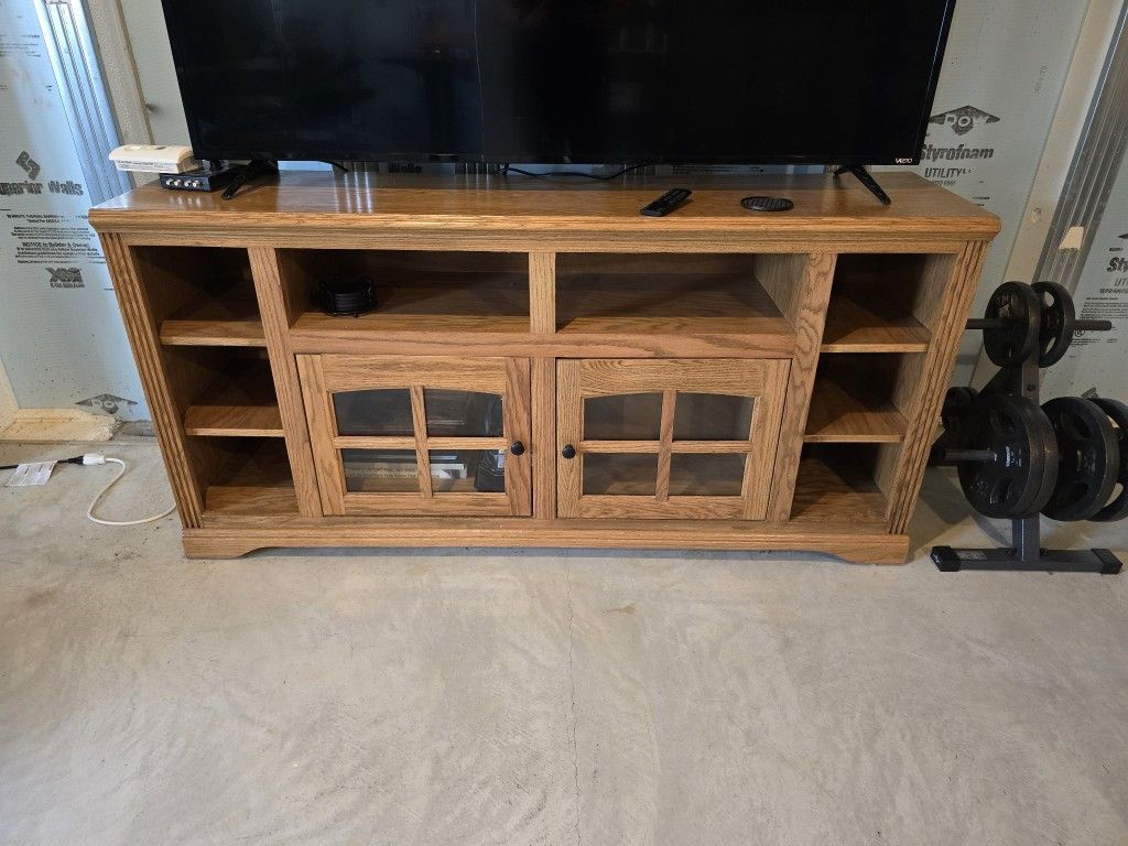 Wood Entertainment stand